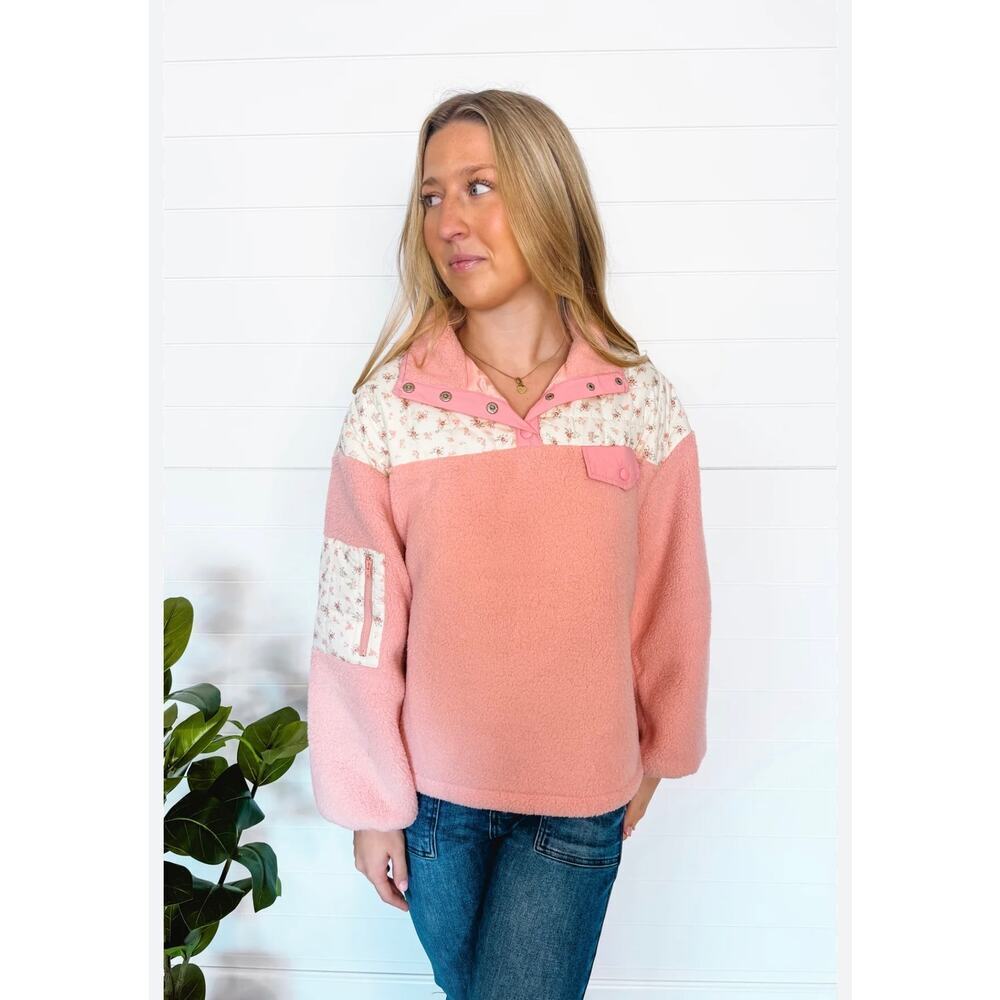 Happy Camp3r Fleece Floral Patchwork Quarter Snap Pullover Peach Women's Size M
